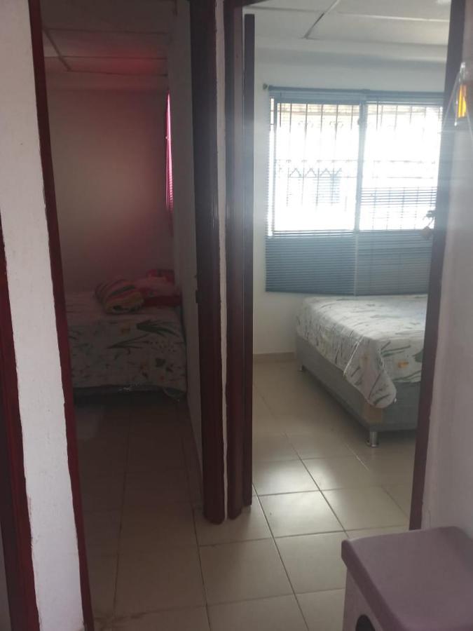 Cat Family Lodging Apartment Cartagena Екстериор снимка