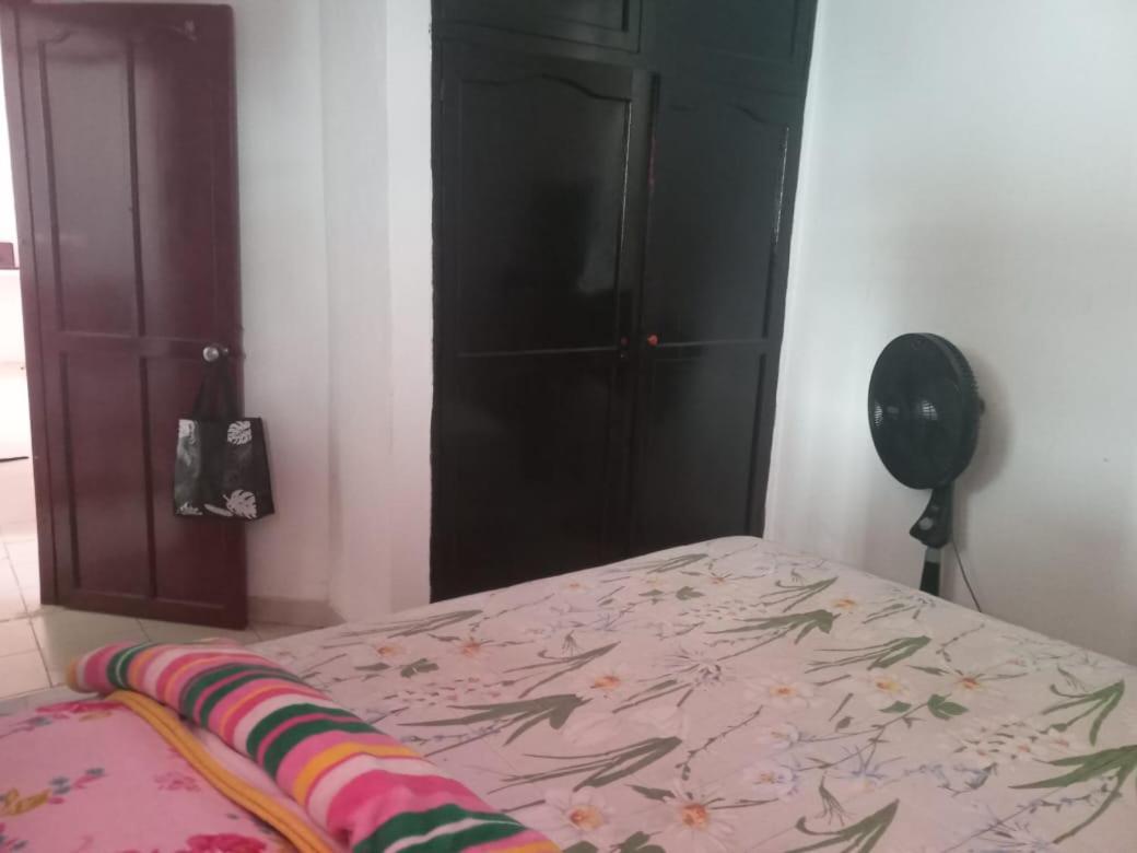 Cat Family Lodging Apartment Cartagena Екстериор снимка