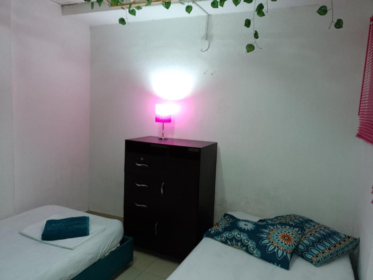Cat Family Lodging Apartment Cartagena Екстериор снимка