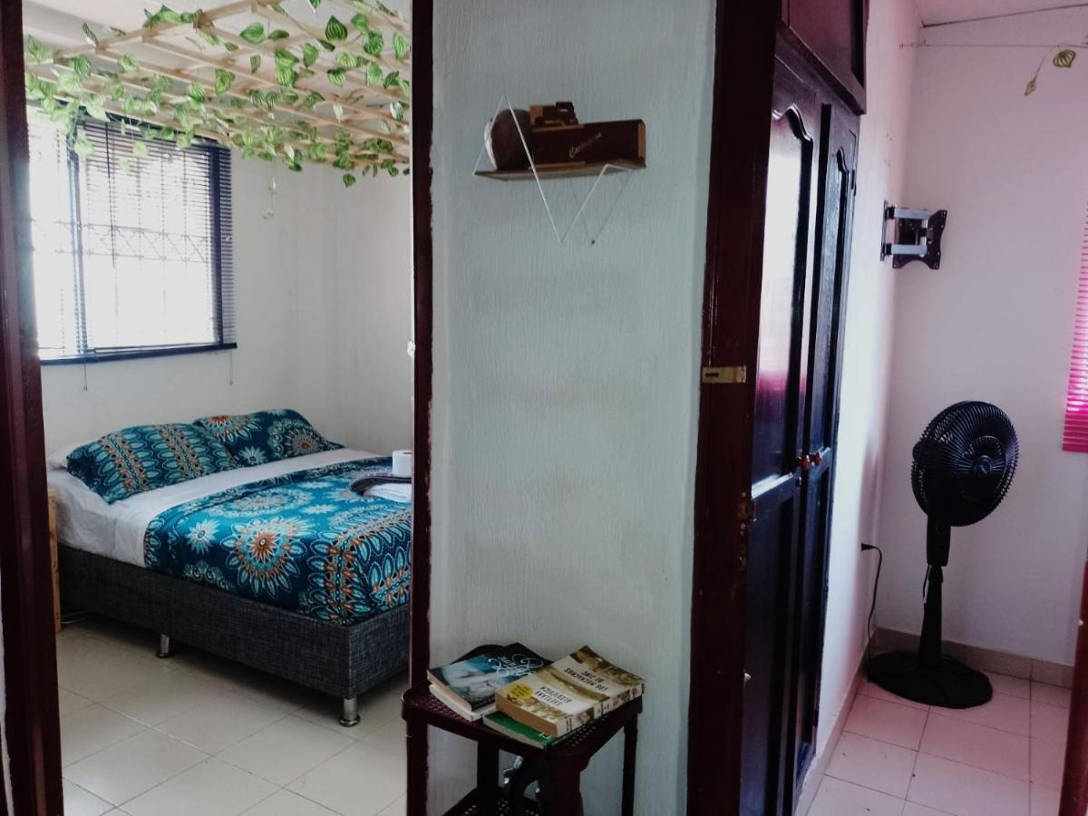 Cat Family Lodging Apartment Cartagena Екстериор снимка